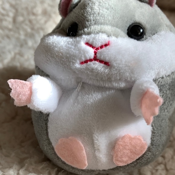 Cute Gray Hamster Keychain - Picture 3 of 5